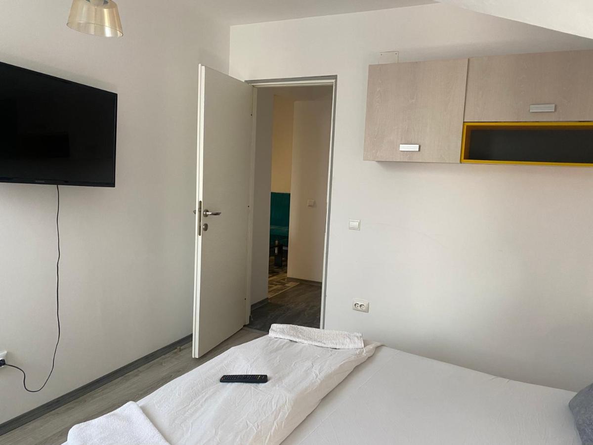 The Vintage - Wonderful Apartment In Best Location Craiova Ngoại thất bức ảnh