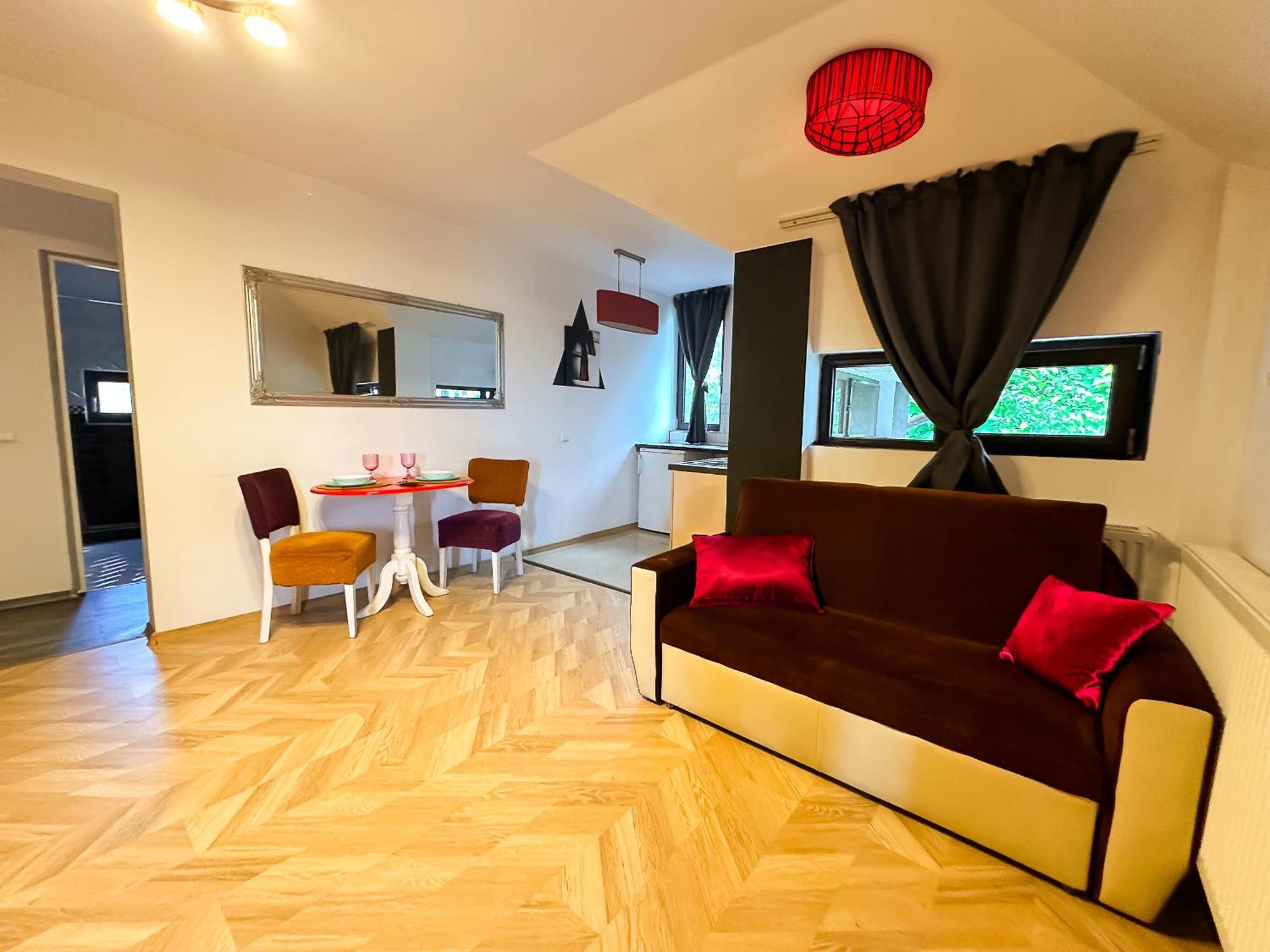 The Vintage - Wonderful Apartment In Best Location Craiova Ngoại thất bức ảnh