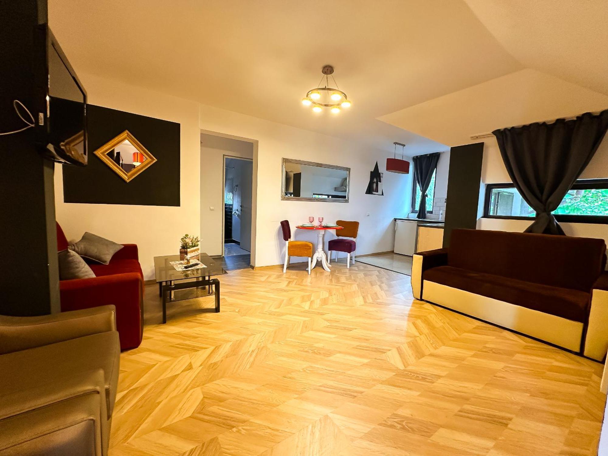The Vintage - Wonderful Apartment In Best Location Craiova Ngoại thất bức ảnh