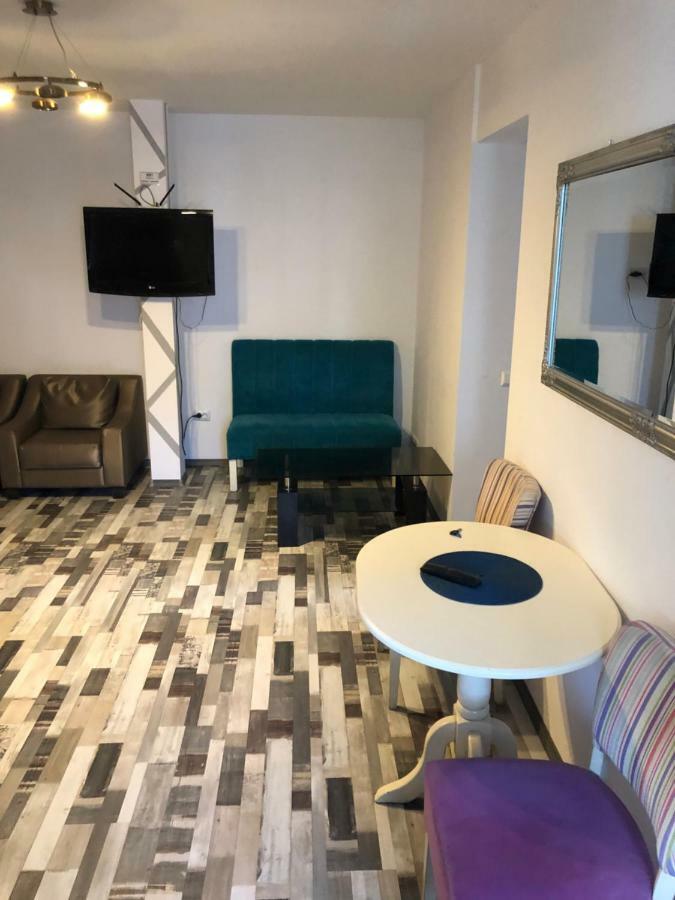 The Vintage - Wonderful Apartment In Best Location Craiova Ngoại thất bức ảnh